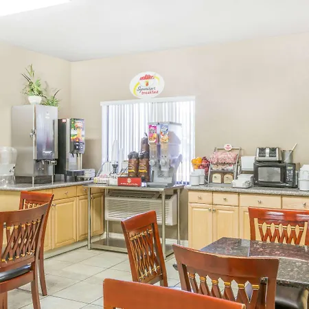 Super 8 By Wyndham Grants Pass-2