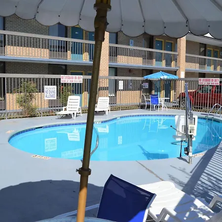 Days Inn By Wyndham Easley West Of Greenville/Clemson Area-3