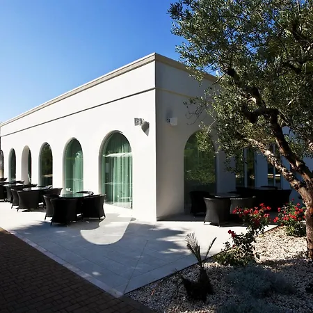 Giardino Dei Pini - Boutique Hotel-2