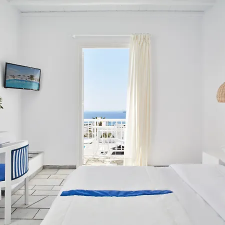 Mr And Mrs White Tinos-3