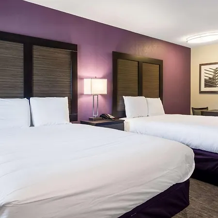 Econo Lodge Inn & Suites North Little Rock Near Riverfront-3