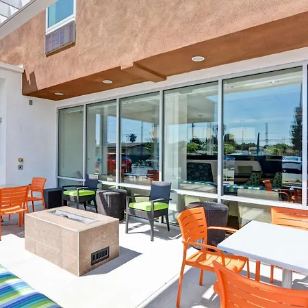 Home2 Suites Azusa-2