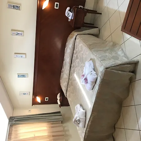 Hotel Villa Tiziana-2