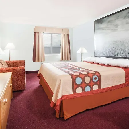 Super 8 By Wyndham Kindersley-3