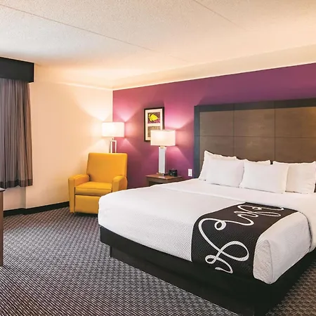 La Quinta By Wyndham Fort Worth City View-2
