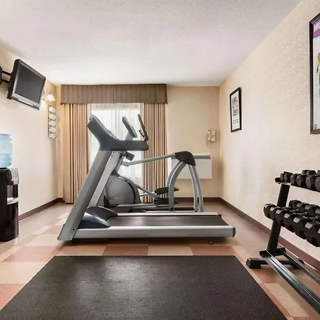 Days Inn By Wyndham Miramichi Nb-3