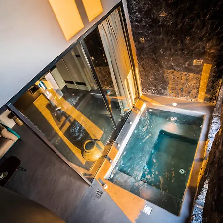 Kivotos Santorini - Preferred Hotels & Resorts-3