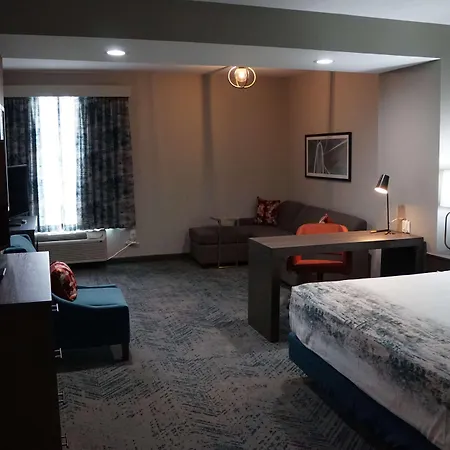La Quinta Inn & Suites By Wyndham Dfw Airport West-Glade-3