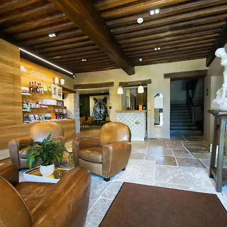 Castel De Tres Girard - Hotel & Restaurant - Teritoria-3