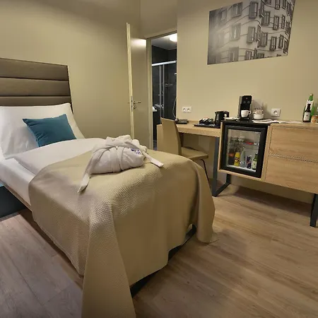 Ea Hotel New Town-2