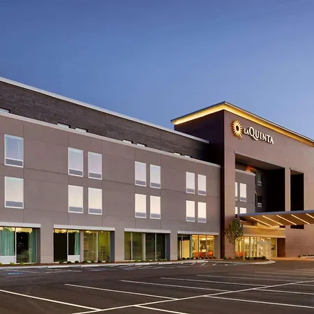 La Quinta Inn & Suites By Wyndham Braselton-3