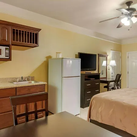 Quality Inn & Suites At The Outlets Mercedes-Weslaco-2