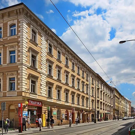 Hotel Golden City Garni-2