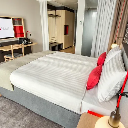 Intercityhotel Amsterdam Schiphol Airport-3