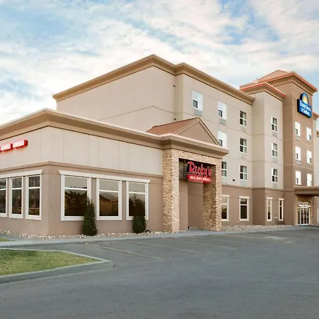 Days Inn & Suites By Wyndham Edmonton Airport-2