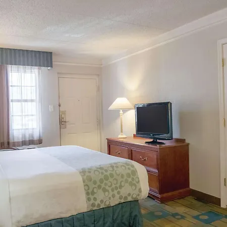 La Quinta Inn By Wyndham New Orleans Veterans / Metairie-2