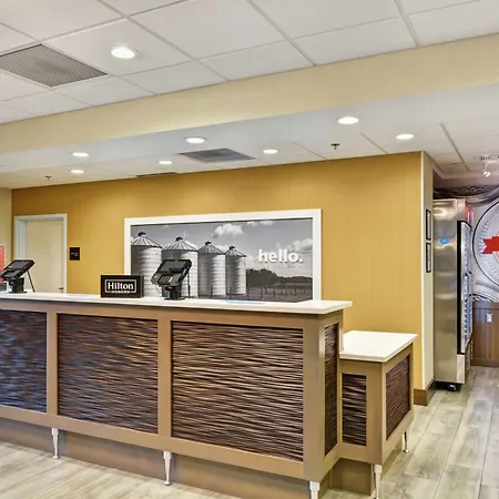 Hampton Inn Suites Ashland, Ohio-3