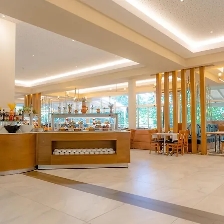 Vita Park Hotel & Aqua Park-2