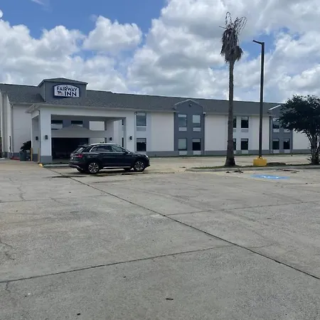 Baymont By Wyndham Iowa Lake Charles-3