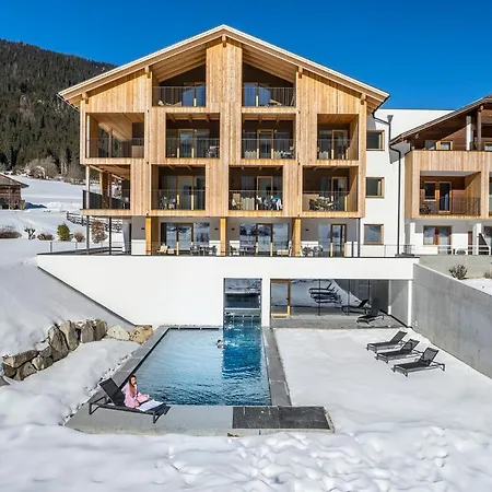 Hotel Tyrol-3