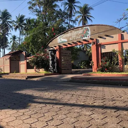Sambo Mambo Beach Hotel-2