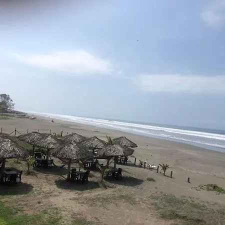 Sambo Mambo Beach Hotel-3