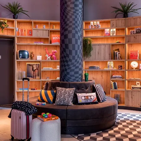 Moxy The Hague-3