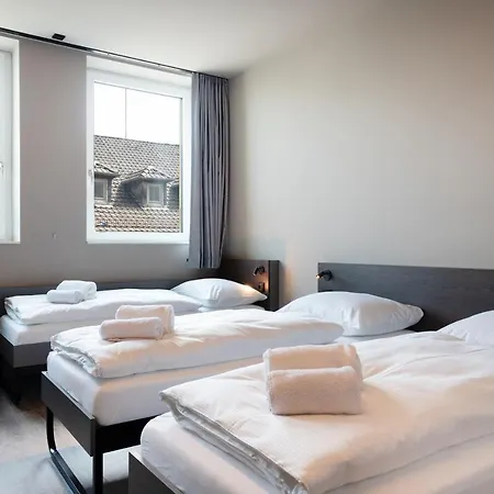 Meininger Hotel Bremen Hauptbahnhof-3