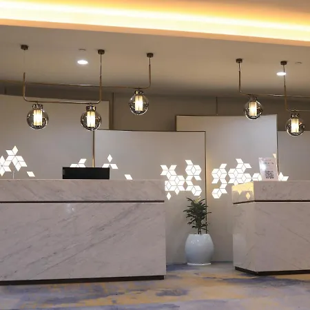Skylight In-Terminal Hotel-3