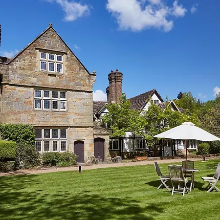 Ockenden Manor Hotel & Spa-3