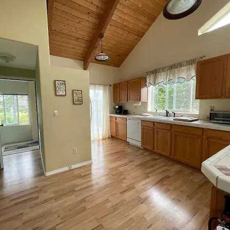Bayshore Rv Park & Guest Suites-3