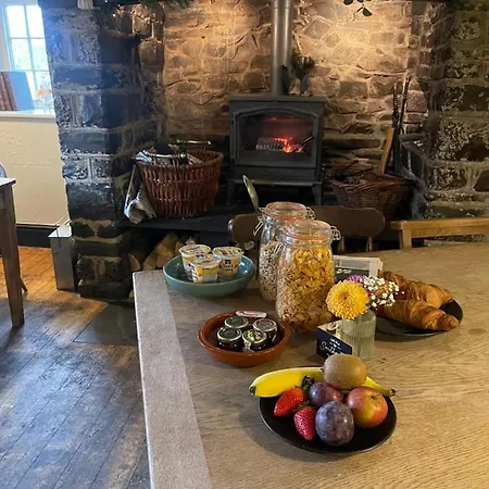 The Old Smithy Inn-3