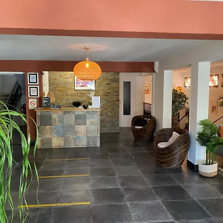 Hôtel le Grillon-2