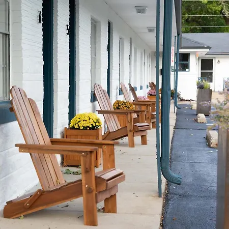 Al & Sally'S Motel-2