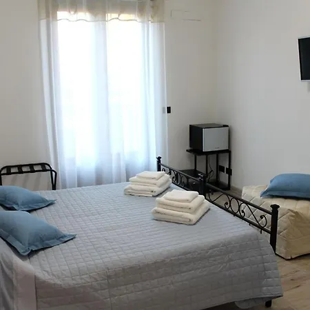 Dely B&B-3