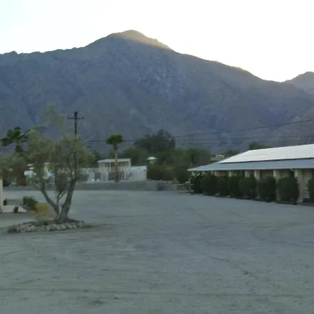 Borrego Springs Motel-3