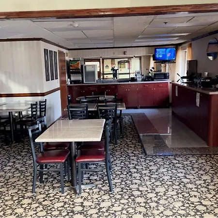 Baymont By Wyndham Battle Creek/I-94-2