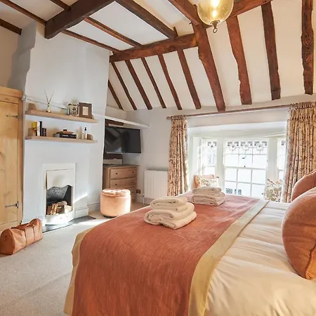 The Angel Inn, Petworth-3