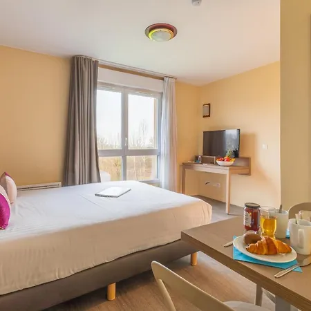 Zenitude Hôtel-Résidences Magny-les-Hameaux-2
