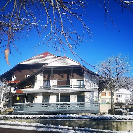 Logis Hotel Annecy Nord / Argonay-2