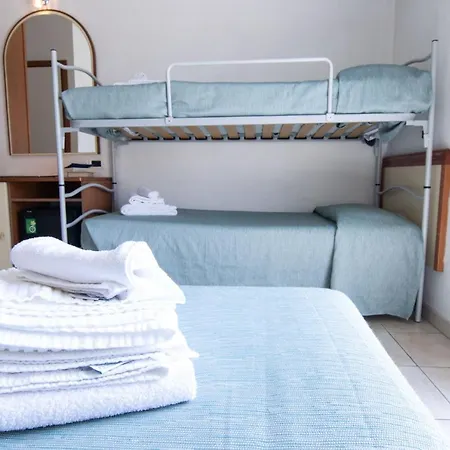 Hotel Adria Beach-3
