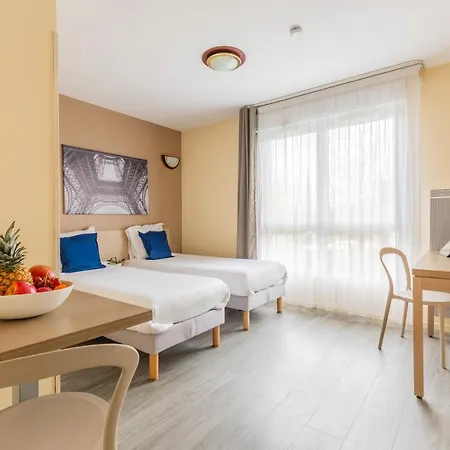Zenitude Hôtel-Résidences Magny-les-Hameaux-2