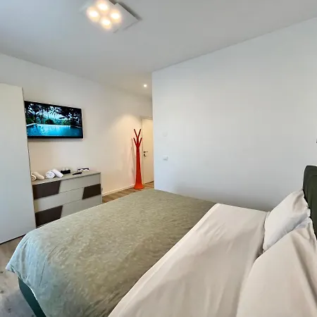 Verona Rooms 109-3