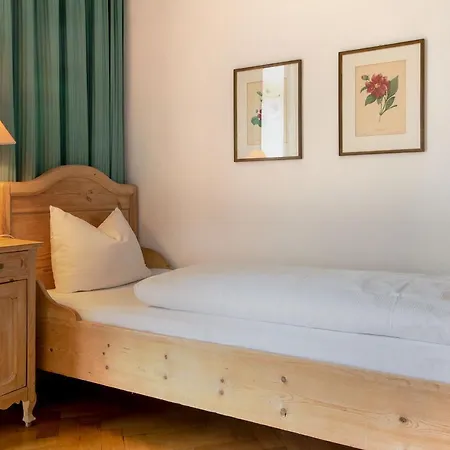 Hotel Kolbergarten-3