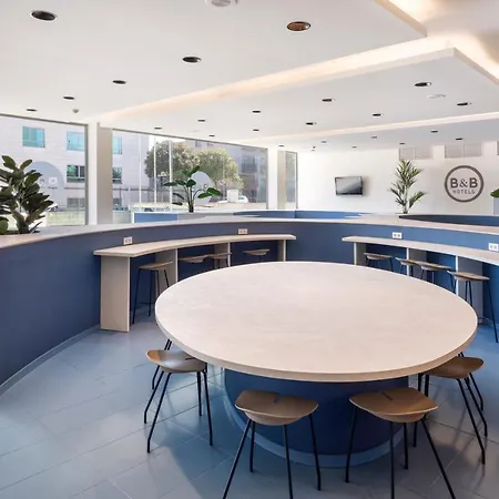 B&B Hotel Madrid Aeropuerto T1 T2 T3-2
