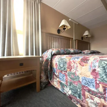 Capone'S Hideaway Motel-2