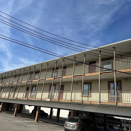 B'More Inn Motel-2