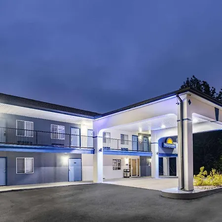 Days Inn By Wyndham Hamilton-2