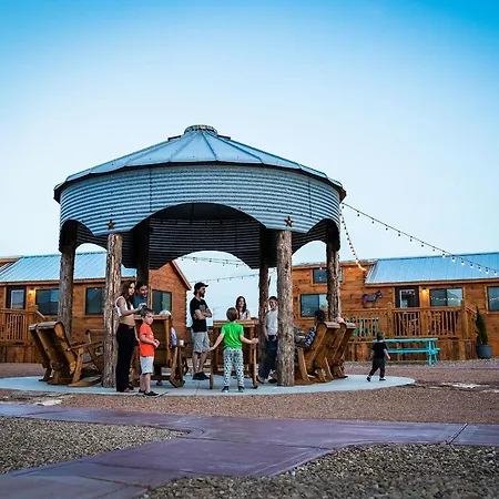 The Big Texan - Cabins And Wagons-2