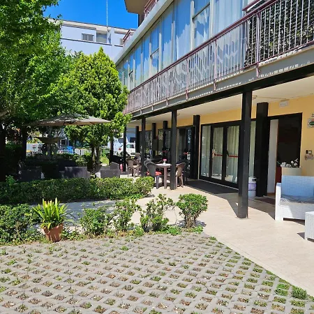 Hotel Paradiso-2